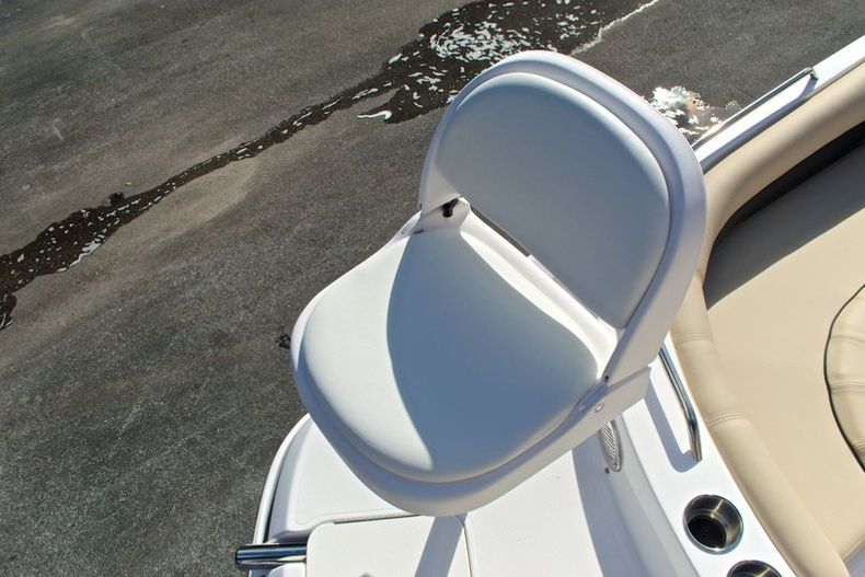 Thumbnail 58 for New 2014 Hurricane SunDeck Sport SS 201 OB boat for sale in West Palm Beach, FL
