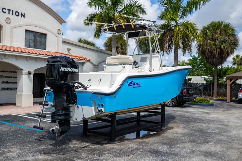 Thumbnail 10 for Used 2007 Mako 234 CC Center Console boat for sale in West Palm Beach, FL