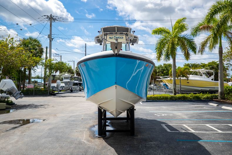 Thumbnail 3 for Used 2007 Mako 234 CC Center Console boat for sale in West Palm Beach, FL