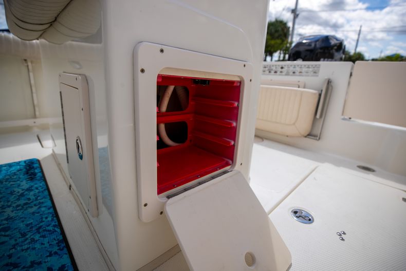 Thumbnail 25 for Used 2007 Mako 234 CC Center Console boat for sale in West Palm Beach, FL