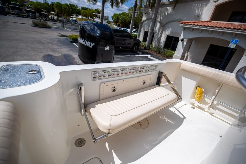Thumbnail 14 for Used 2007 Mako 234 CC Center Console boat for sale in West Palm Beach, FL