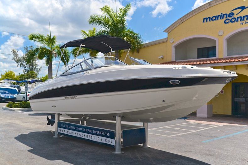 Thumbnail 1 for New 2013 Stingray 234 LR Outboard Bowrider boat for sale in West Palm Beach, FL