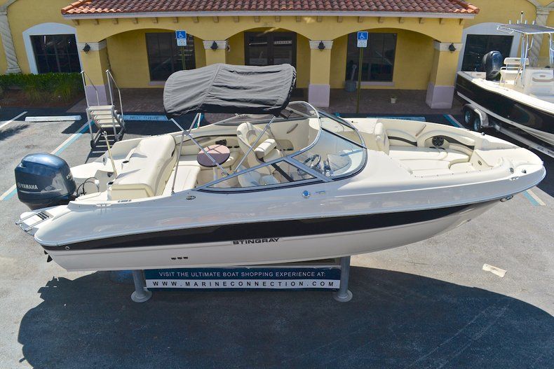 Thumbnail 73 for New 2013 Stingray 234 LR Outboard Bowrider boat for sale in West Palm Beach, FL