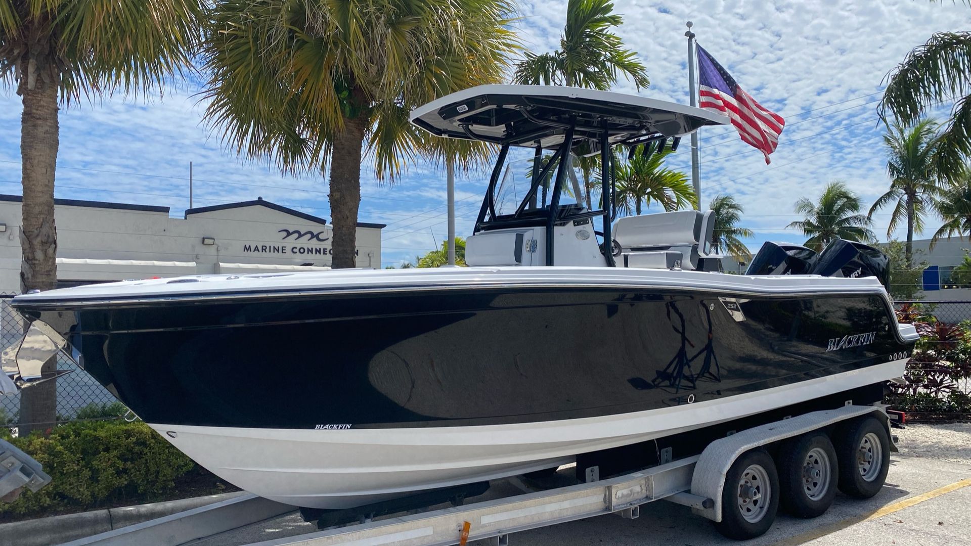 New 2022 Blackfin 252CC #D299 image 1