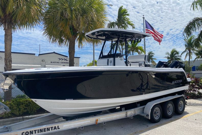 Thumbnail 0 for New 2022 Blackfin 252CC boat for sale in Fort Lauderdale, FL