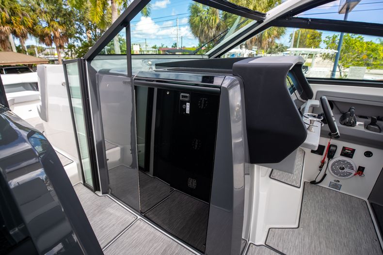 Thumbnail 44 for New 2022 Cobalt A36BR boat for sale in West Palm Beach, FL