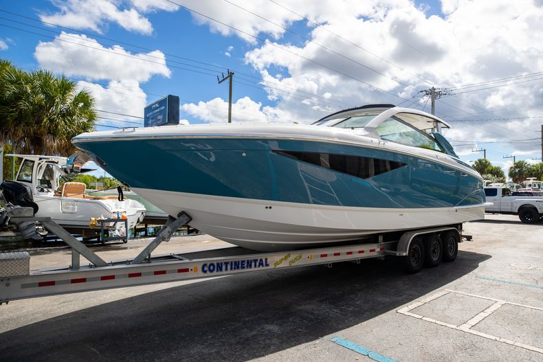 Thumbnail 3 for New 2022 Cobalt A36BR boat for sale in West Palm Beach, FL
