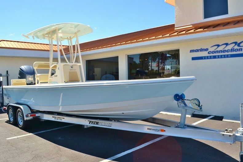 Thumbnail 1 for  2014 Pathfinder 2400 TRS Bay Boat boat for sale in Vero Beach, FL