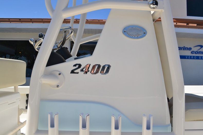 Thumbnail 9 for  2014 Pathfinder 2400 TRS Bay Boat boat for sale in Vero Beach, FL