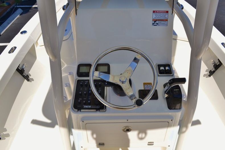 Thumbnail 18 for  2014 Pathfinder 2400 TRS Bay Boat boat for sale in Vero Beach, FL
