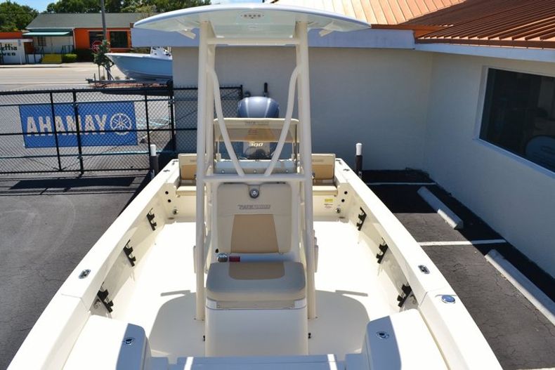 Thumbnail 21 for  2014 Pathfinder 2400 TRS Bay Boat boat for sale in Vero Beach, FL