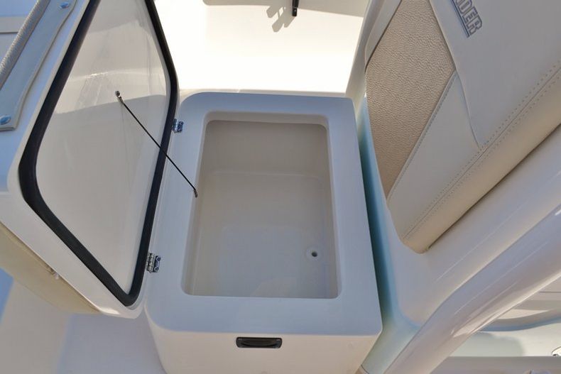 Thumbnail 22 for  2014 Pathfinder 2400 TRS Bay Boat boat for sale in Vero Beach, FL
