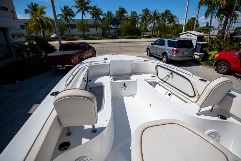 Thumbnail 43 for New 2022 Sea Hunt Escape 27 boat for sale in Vero Beach, FL