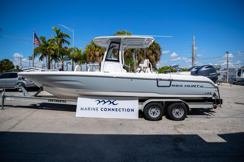 Thumbnail 4 for New 2022 Sea Hunt Escape 27 boat for sale in Vero Beach, FL