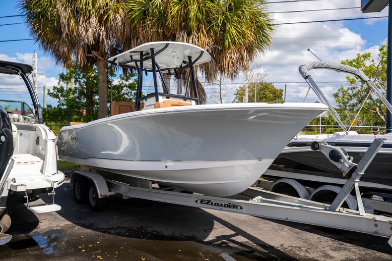Thumbnail 0 for New 2022 Sea Hunt Ultra 234 boat for sale in Vero Beach, FL