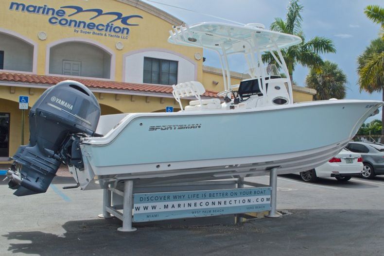 Thumbnail 9 for Used 2015 Sportsman Heritage 251 Center Console boat for sale in West Palm Beach, FL