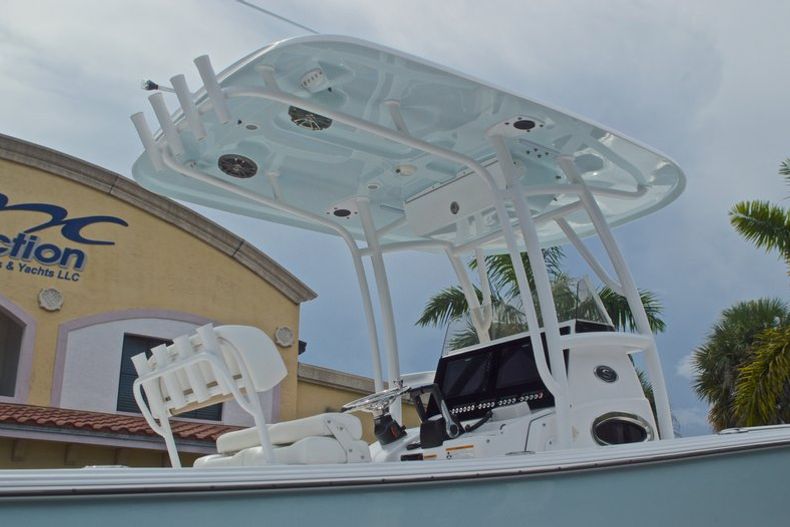 Thumbnail 10 for Used 2015 Sportsman Heritage 251 Center Console boat for sale in West Palm Beach, FL