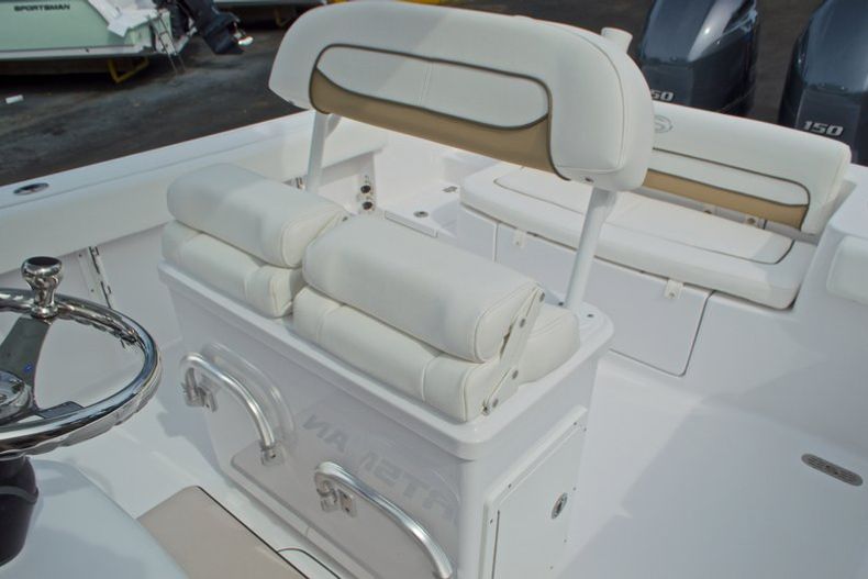 Thumbnail 31 for Used 2015 Sportsman Heritage 251 Center Console boat for sale in West Palm Beach, FL