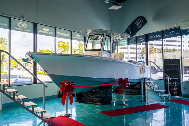Thumbnail 2 for New 2022 Sea Hunt Ultra 265 SE boat for sale in Aventura, FL