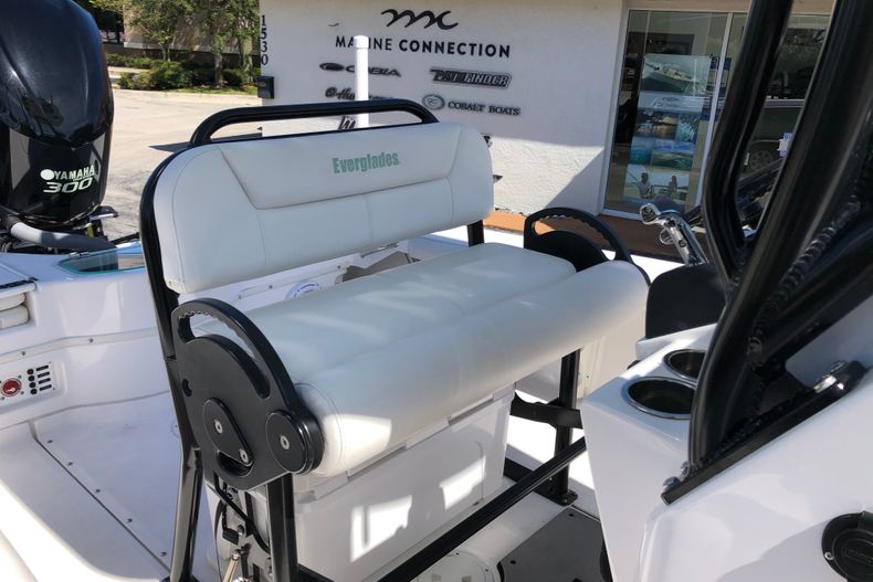 Thumbnail 22 for Used 2018 Everglades 243 boat for sale in Vero Beach, FL