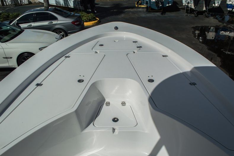 Thumbnail 12 for New 2016 Sportsman Masters 227 Bay Boat boat for sale in West Palm Beach, FL