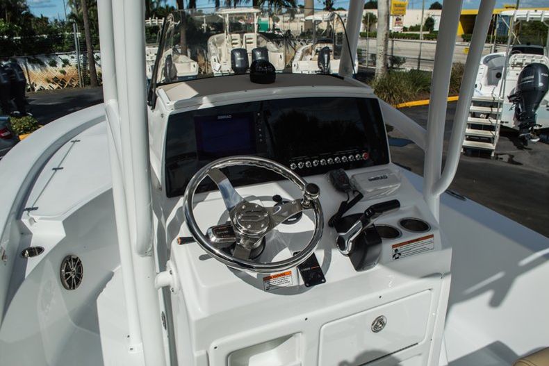 Thumbnail 27 for New 2016 Sportsman Masters 227 Bay Boat boat for sale in West Palm Beach, FL