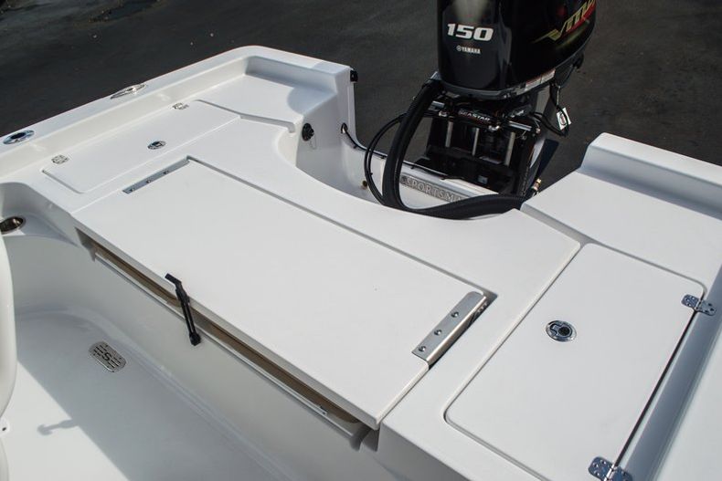 Thumbnail 40 for New 2016 Sportsman Masters 227 Bay Boat boat for sale in West Palm Beach, FL