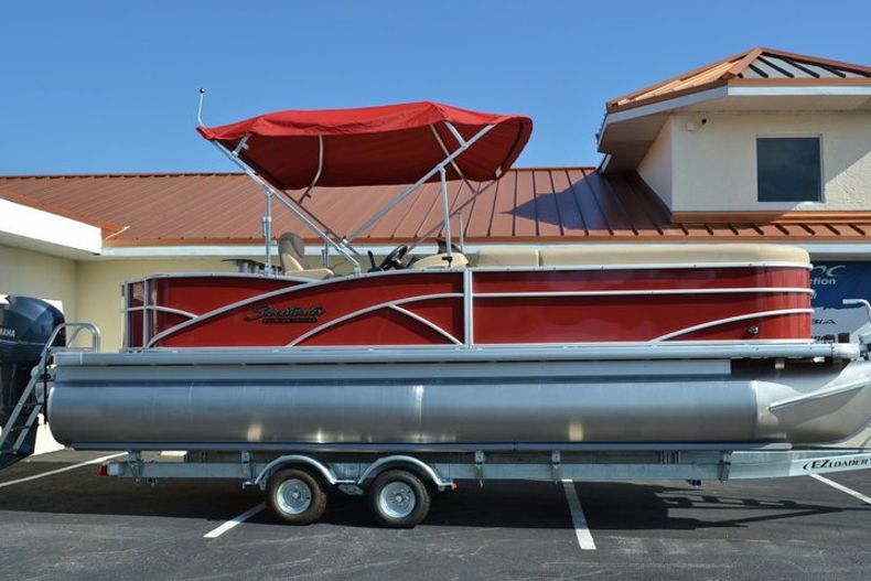 New 2014 Sweetwater Premium 220 Wet Bar 3 Gate boat for sale in Vero Beach, FL