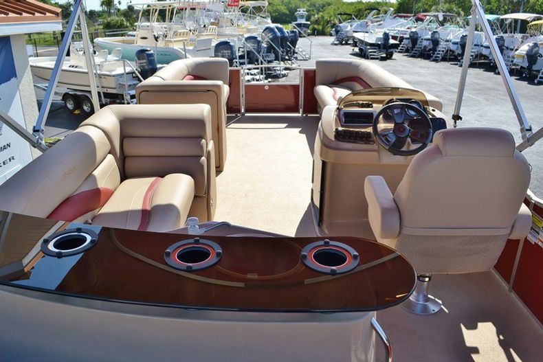 Thumbnail 11 for New 2014 Sweetwater Premium 220 Wet Bar 3 Gate boat for sale in Vero Beach, FL