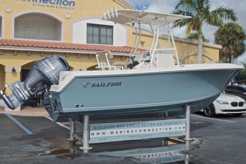 Thumbnail 7 for New 2017 Sailfish 220 CC Center Console boat for sale in West Palm Beach, FL