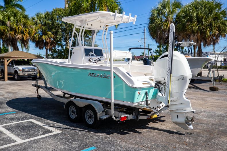 Thumbnail 7 for Used 2016 Release 208 RX Center Console boat for sale in West Palm Beach, FL