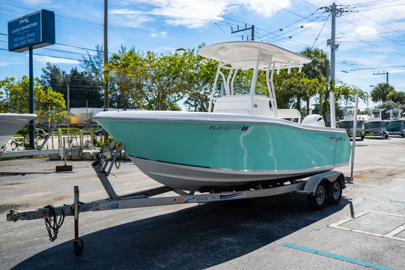 Thumbnail 4 for Used 2016 Release 208 RX Center Console boat for sale in West Palm Beach, FL