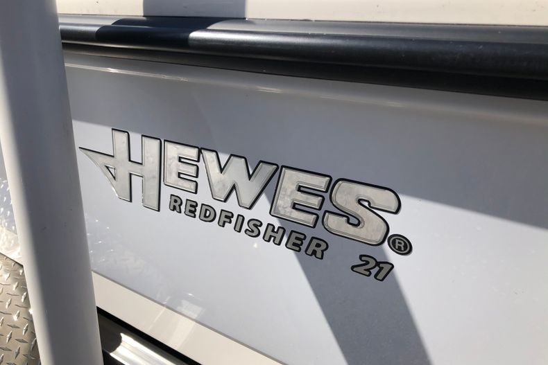 Thumbnail 3 for New 2022 Hewes Redfisher 21 boat for sale in Vero Beach, FL