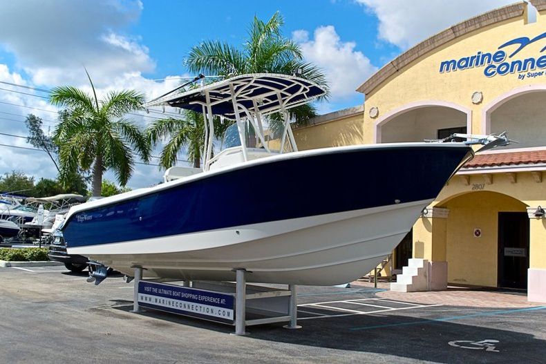 Thumbnail 1 for Used 2004 Edgewater 265 Center Console boat for sale in West Palm Beach, FL