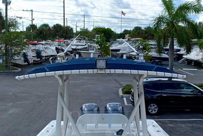 Thumbnail 76 for Used 2004 Edgewater 265 Center Console boat for sale in West Palm Beach, FL