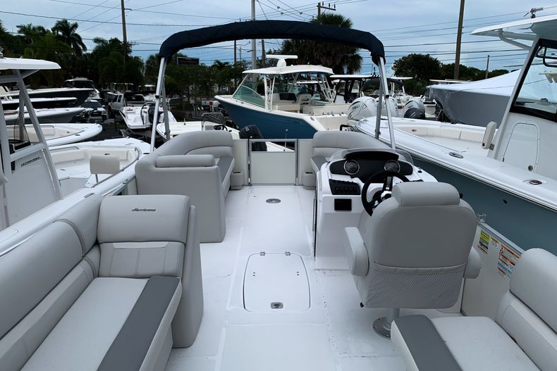 Thumbnail 4 for New 2022 Hurricane FunDeck FD2360 SB OB boat for sale in West Palm Beach, FL