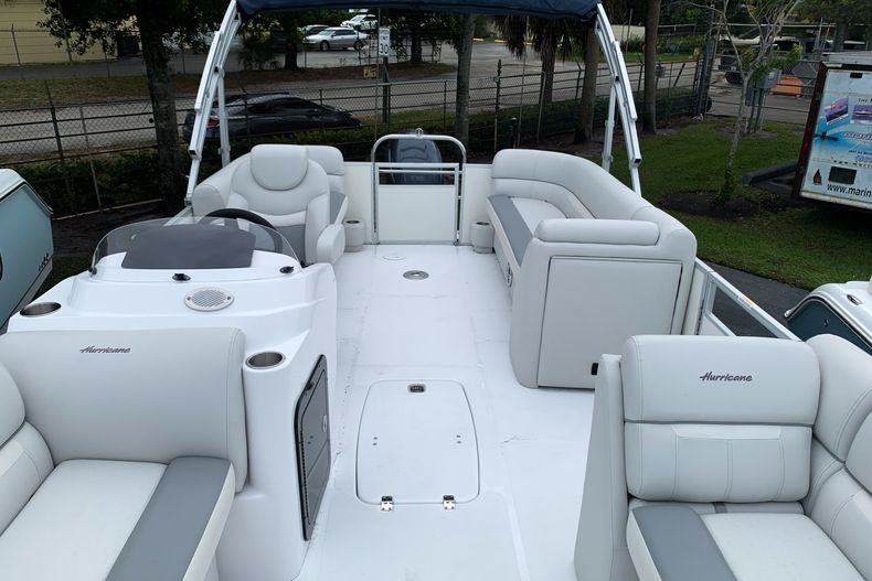 Thumbnail 9 for New 2022 Hurricane FunDeck FD2360 SB OB boat for sale in West Palm Beach, FL