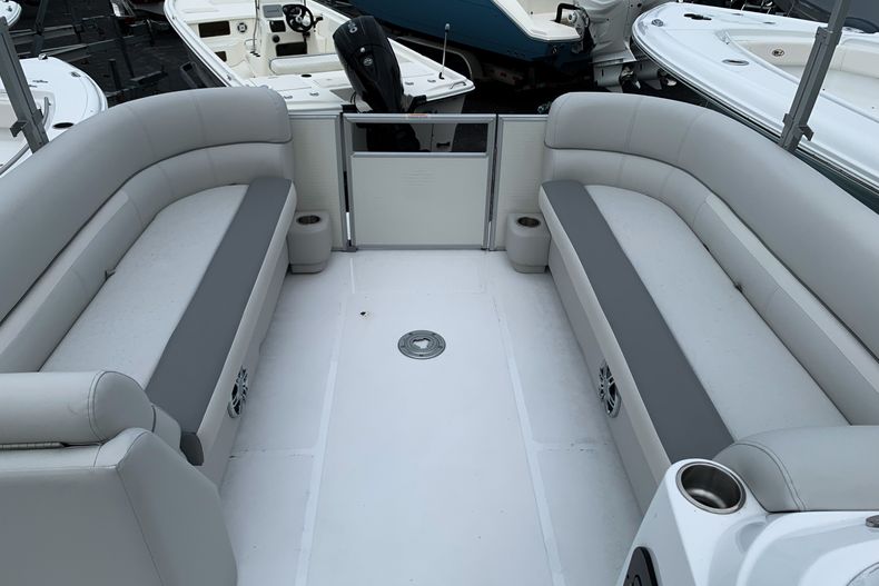 Thumbnail 8 for New 2022 Hurricane FunDeck FD2360 SB OB boat for sale in West Palm Beach, FL