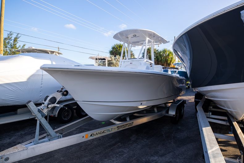 Thumbnail 0 for New 2022 Sea Hunt Ultra 234 boat for sale in Vero Beach, FL