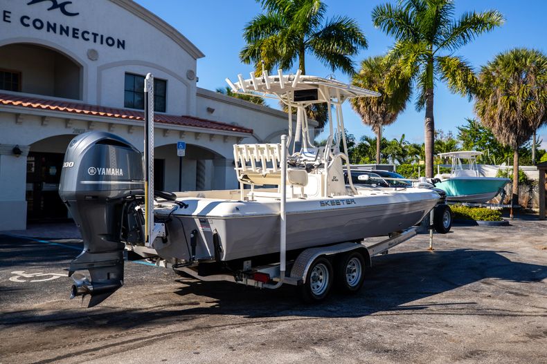 Thumbnail 10 for Used 2016 Skeeter SX240 boat for sale in West Palm Beach, FL