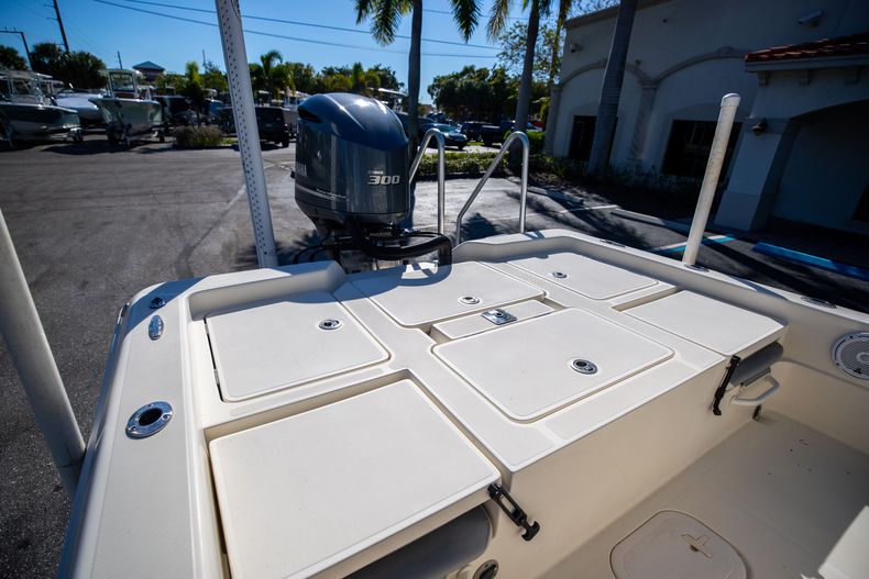 Thumbnail 13 for Used 2016 Skeeter SX240 boat for sale in West Palm Beach, FL