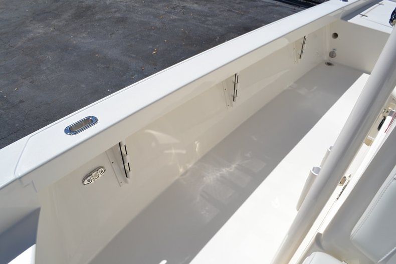 Thumbnail 15 for New 2016 Pathfinder 2600 HPS Bay Boat boat for sale in Vero Beach, FL