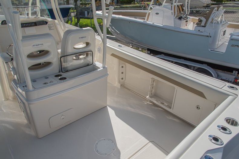 Thumbnail 24 for New 2016 Sailfish 320 CC Center Console boat for sale in West Palm Beach, FL