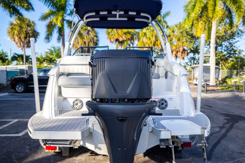 Thumbnail 44 for Used 2019 Cobalt 23SC boat for sale in West Palm Beach, FL