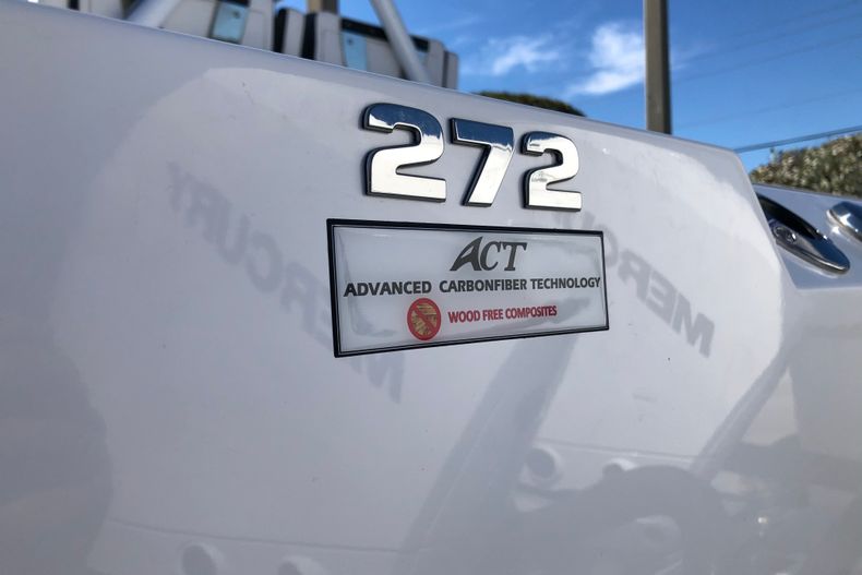 Thumbnail 11 for New 2022 Blackfin 272CC boat for sale in Fort Lauderdale, FL