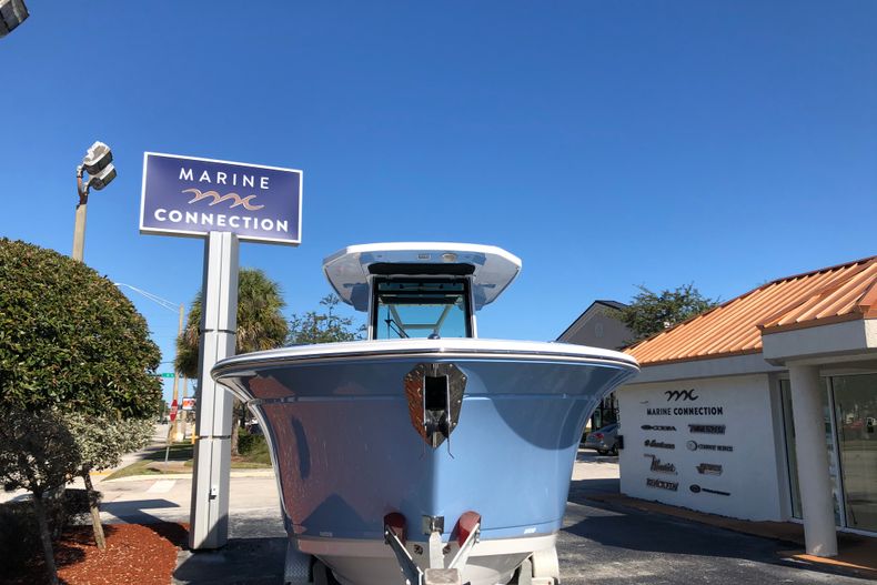 Thumbnail 2 for New 2022 Blackfin 272CC boat for sale in Vero Beach, FL