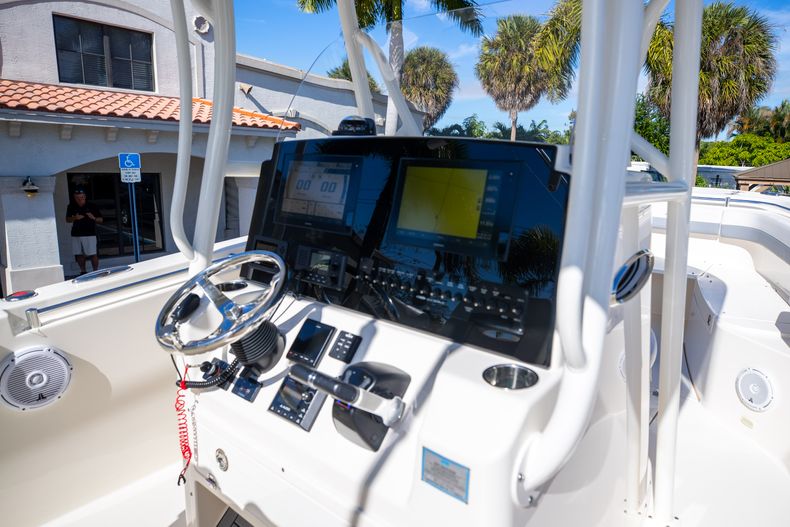 Thumbnail 27 for Used 2019 Cobia 277 CC boat for sale in West Palm Beach, FL