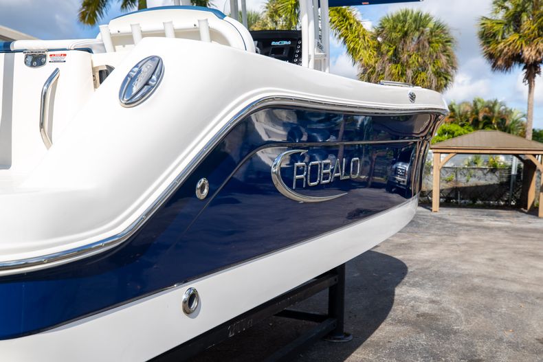 Thumbnail 11 for Used 2019 Robalo R242 Center Console boat for sale in West Palm Beach, FL