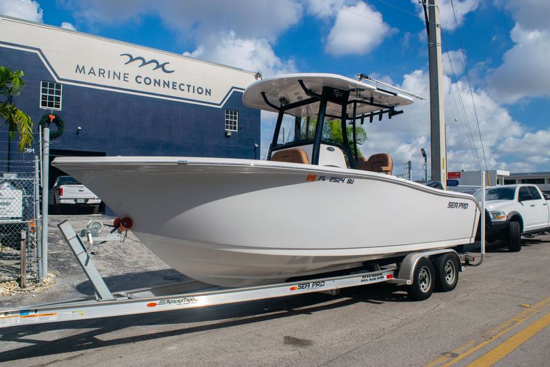 Thumbnail 3 for Used 2021 Sea Pro 239 Center Console boat for sale in Miami, FL