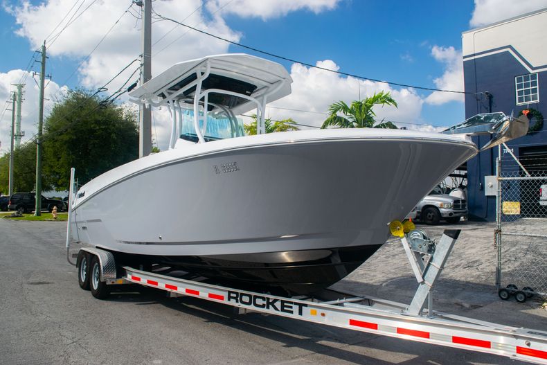 Thumbnail 1 for Used 2021 Wellcraft 262 Fisherman boat for sale in Miami, FL